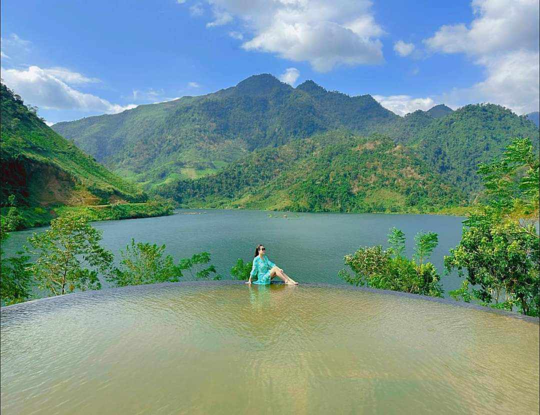 Du lịch Long Cốc – Khoáng nóng Ban Mai Retreat – hồ Suối Chiếu 2 ngày 1 đêm