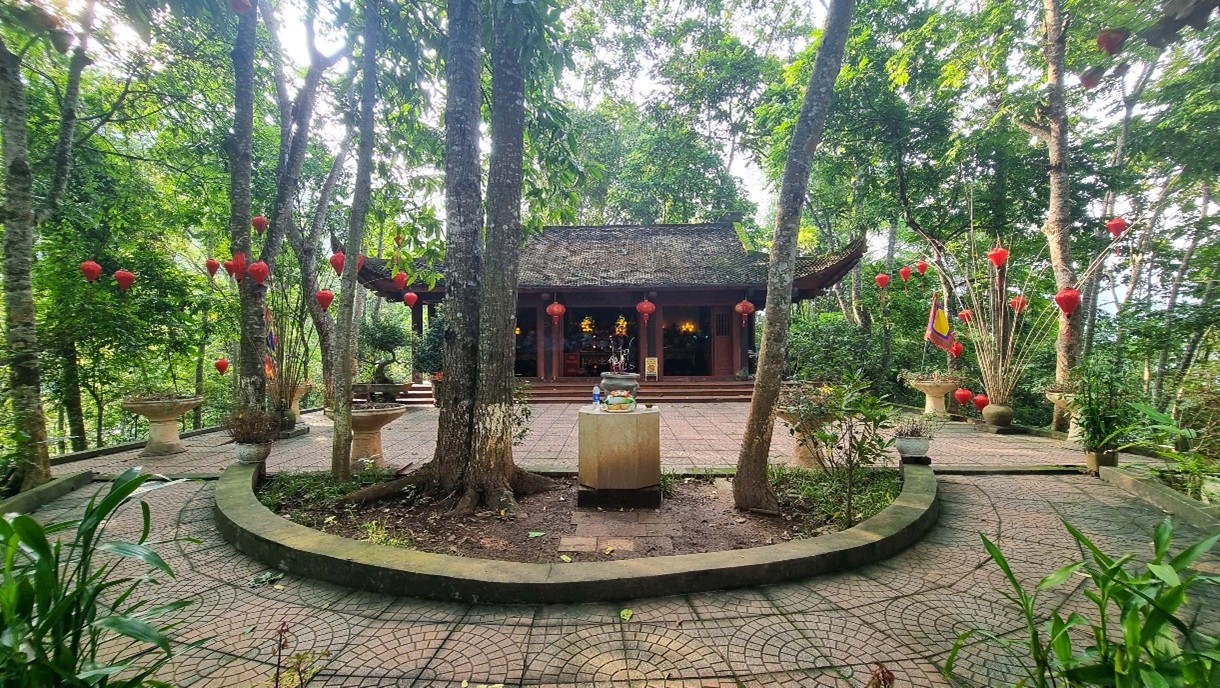 TOUR GHÉP HỒ BA BỂ 2 NGÀY 1 ĐÊM