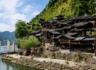 DU LỊCH TAM HIỆP NHÂN GIA – PHƯỢNG HOÀNG CỔ TRẤN TRƯƠNG GIA GIỚI – THẤT TINH SƠN 5 NGÀY 4 ĐÊM