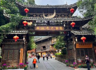 DU LỊCH QUÝ DƯƠNG – THANH NHAM CỔ TRẤN – THIÊN HỘ MIÊU TRẠI 6 NGÀY 5 ĐÊM