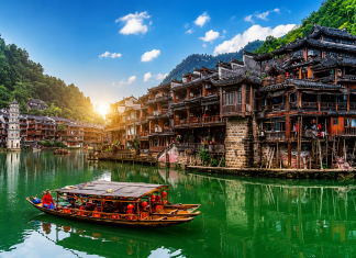 DU LỊCH ÂN THI – PHƯỢNG HOÀNG CỔ TRẤN – TRƯƠNG GIA GIỚI – THẤT TINH SƠN 5 NGÀY 4 ĐÊM